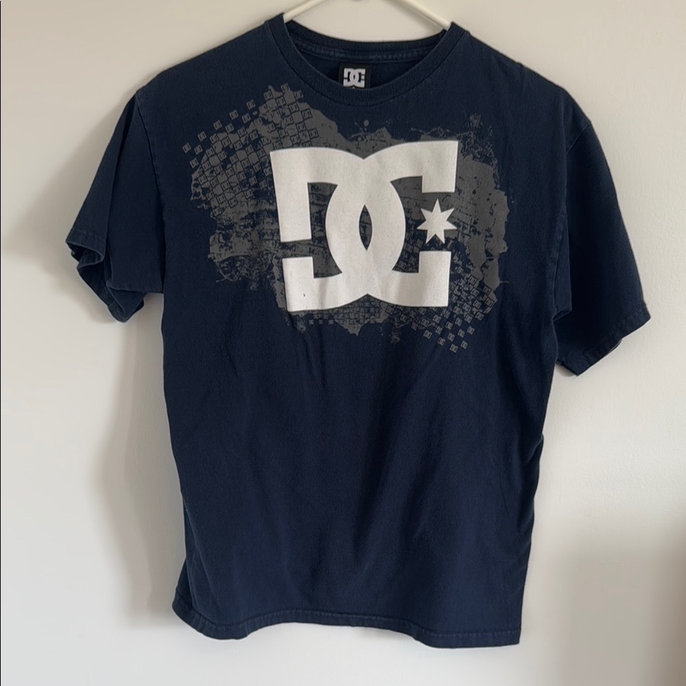 DC Men’s Navy Graphic T-Shirt